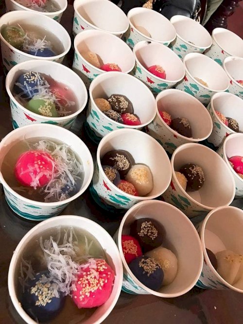 bánh trôi đựng cốc giấy