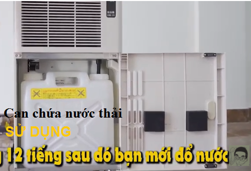 Can chứa nước ở thân máy 