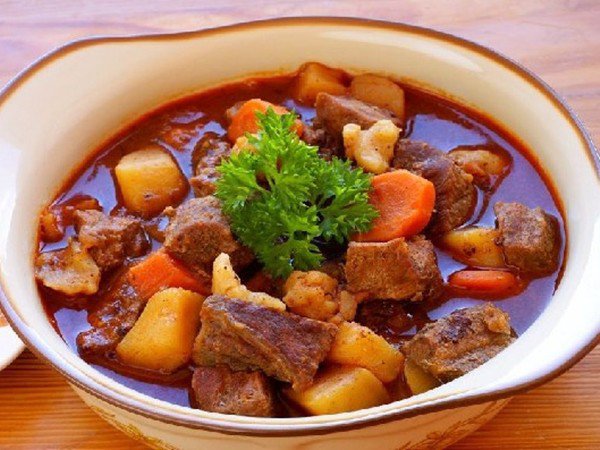 thịt bò hầm
