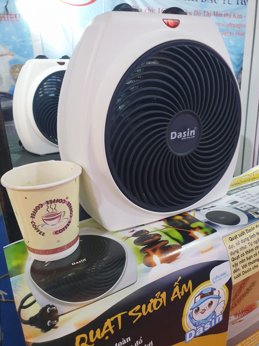 quạt sưởi dasin ở hội chợ 