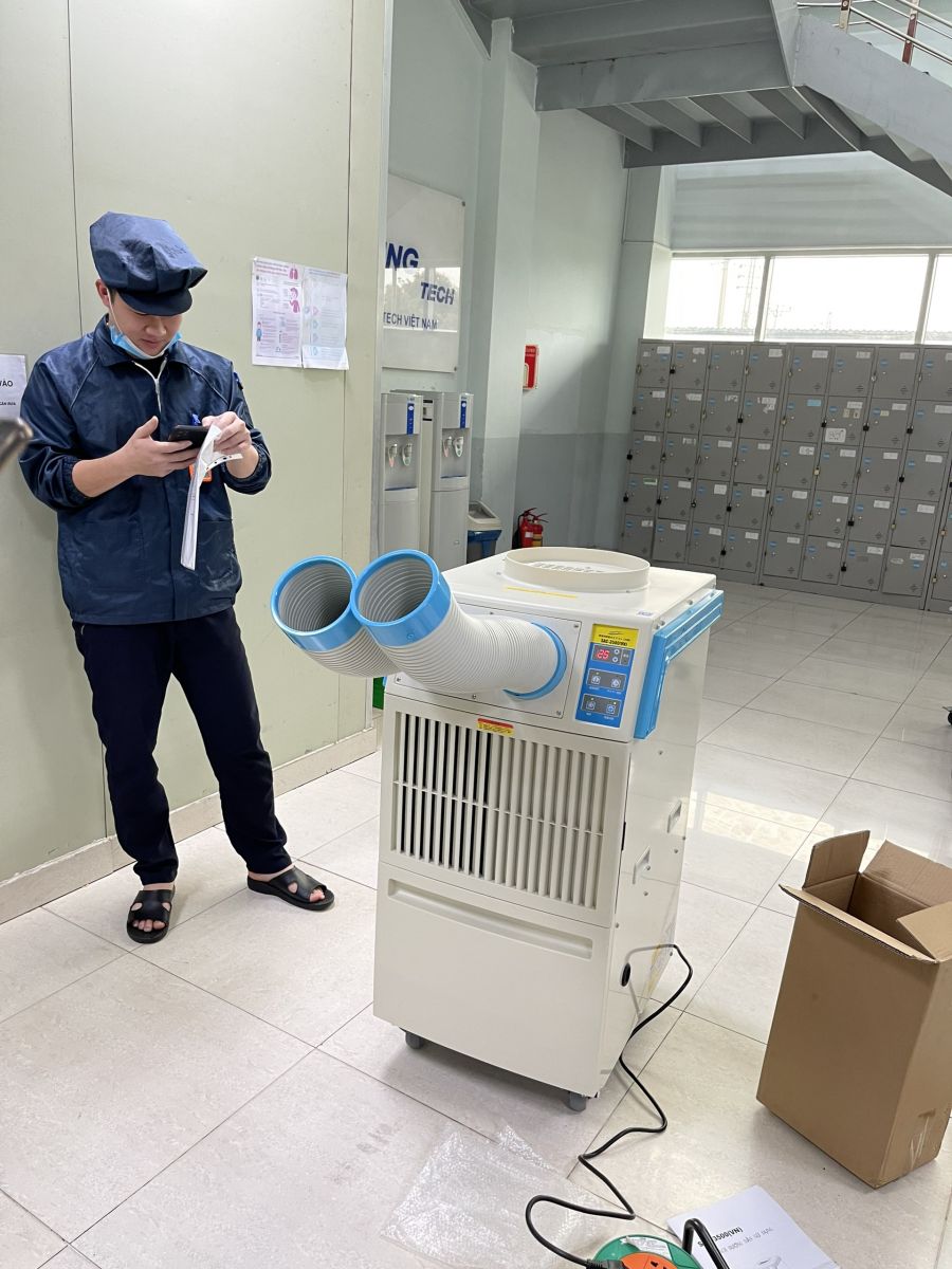 máy lạnh ở xưởng 